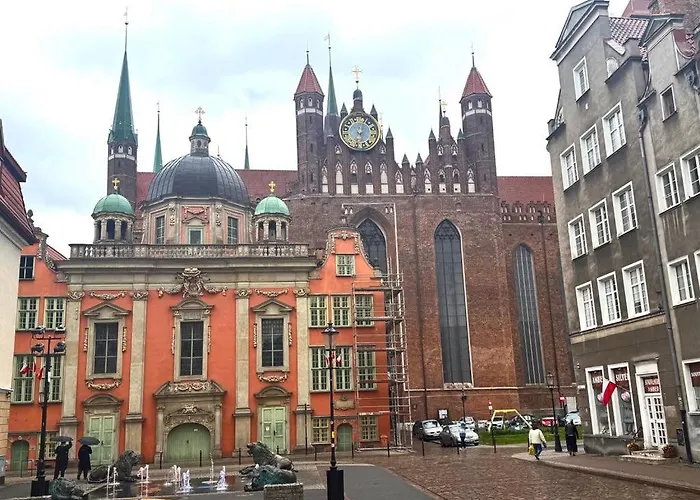 14 Przy Ul. Dlugiej *